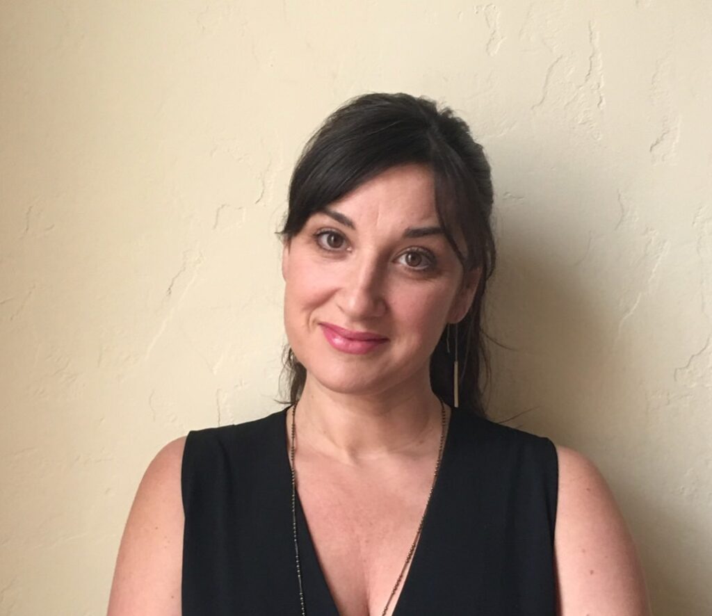 Anya Bourg
